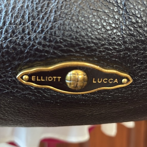 Elliott Lucca   Shoulder bag  pebbled leather Black   Brass HW  2 front pockets - Picture 5 of 17